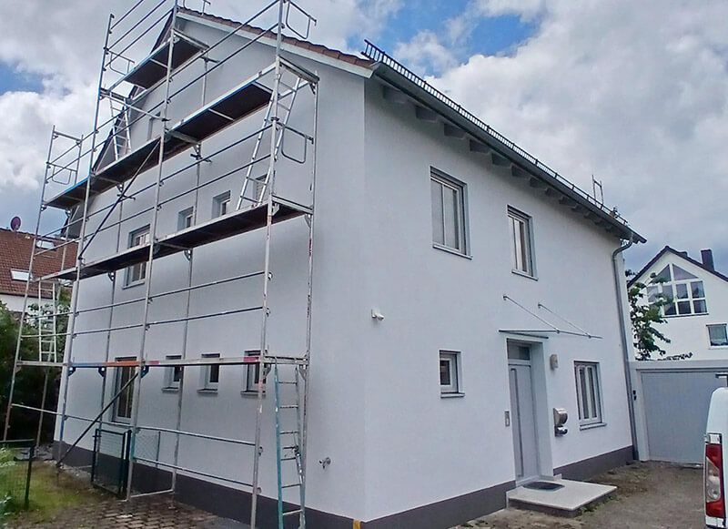 Referenz_Kokeladze_Fassadenanstrich2_nachher Kokeladze Fassadenanstrich im Raum Bobingen bei Augsburg, die Fassade nachher